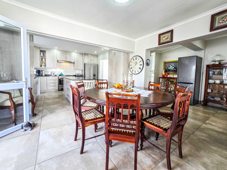 4 Bedroom Property for Sale in Jongensfontein Western Cape